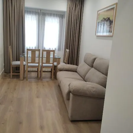 Apartment El Porton De La Bellota - Con Parking Gratis - En El Centro De *