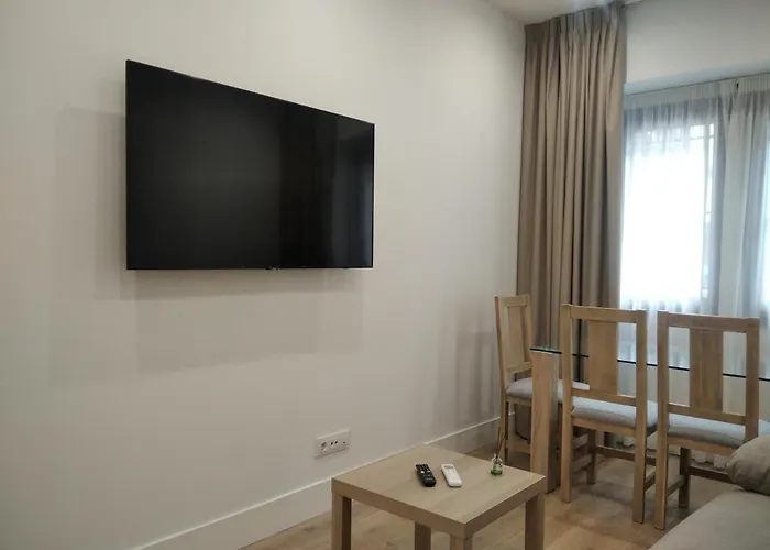 Apartmán El Porton De La Bellota - Con Parking Gratis - En El Centro De *